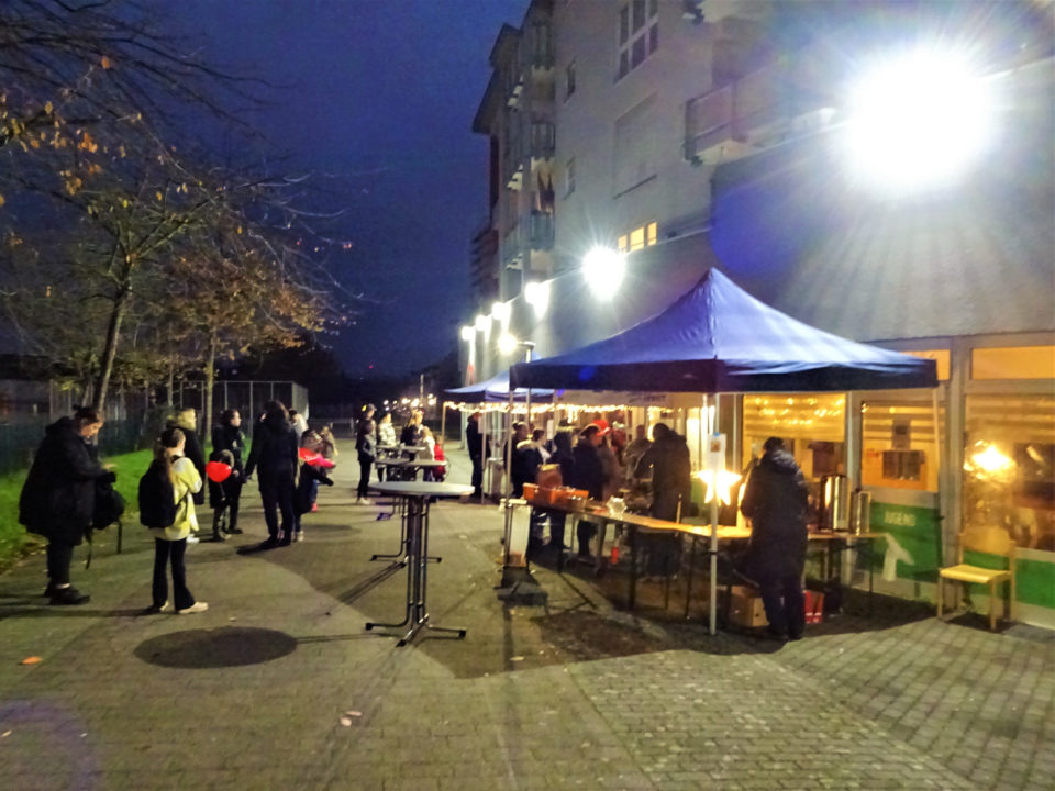 Koblenz-Neuendorf bei Nacht